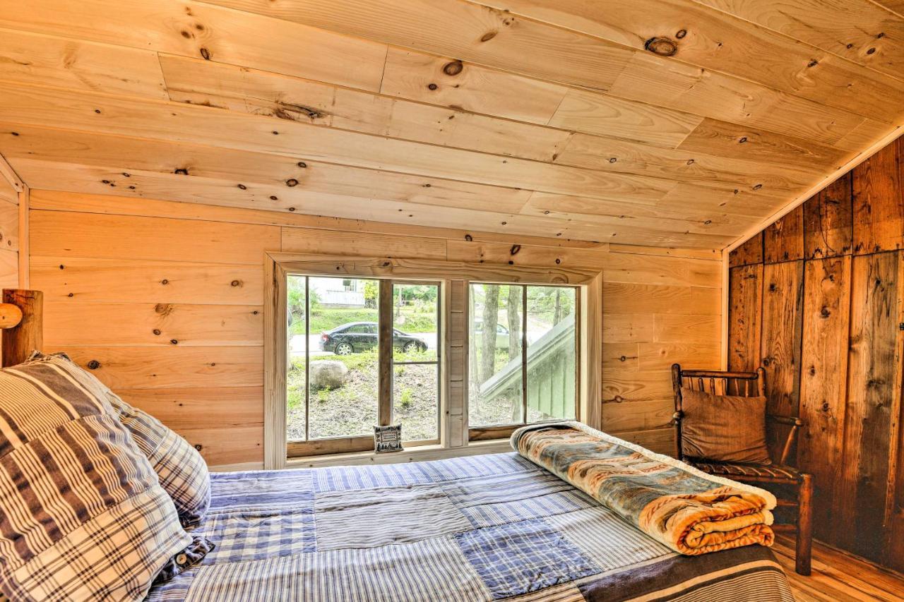 Adirondacks Cabin With Fire Pit On Otter Lake! Forestport エクステリア 写真